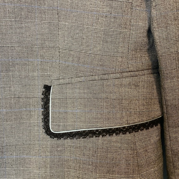 Tahari Arthur S Levine ASL Womens Sz 4 Grey Black Two Button Style Blazer Fitted - Picture 4 of 15